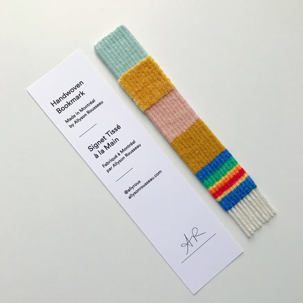 Bookmark: SKI SUIT
