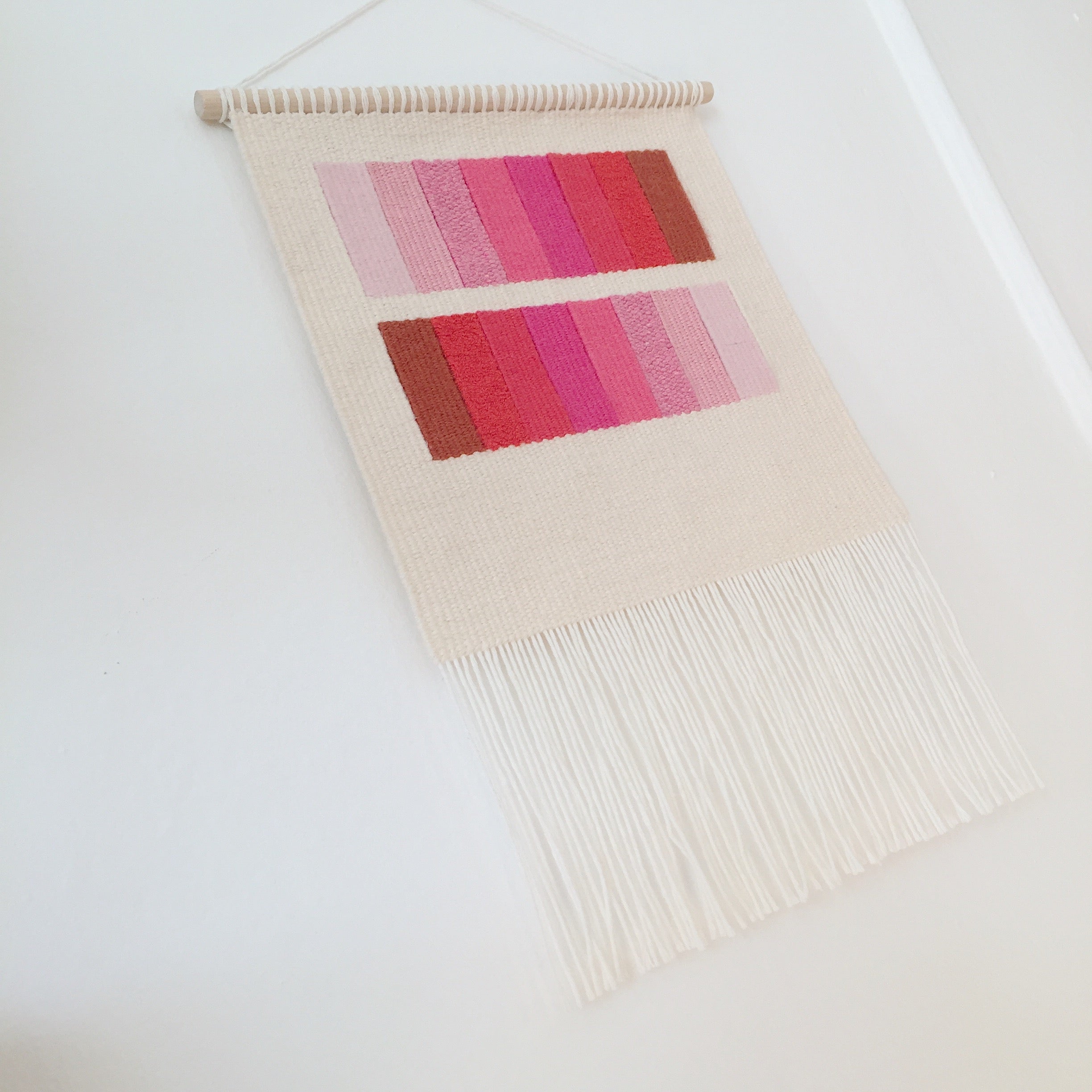 Flat Gradient Study: Pink-Red